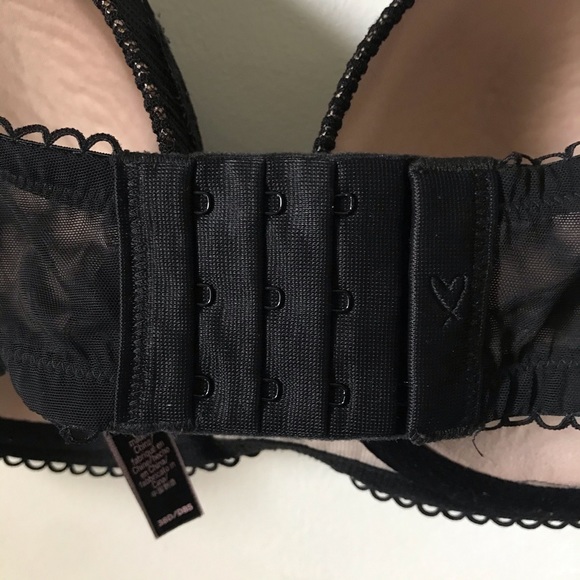 Victoria's Secret Dream Angels Demi Bra - Picture 10 of 15